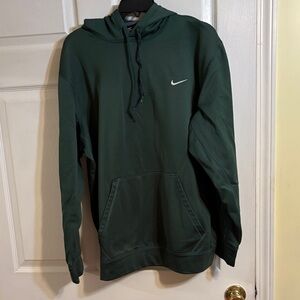 Nike Therma Fit Hoodie in dark green size XL